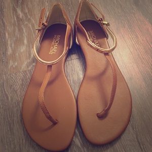 Never worn Michael Kors sandals, size 5.5